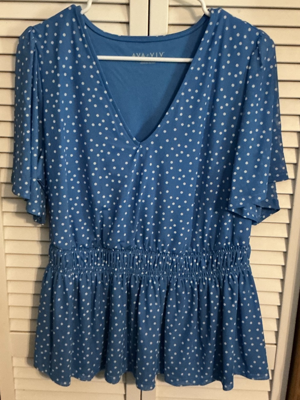 Ava & Viv Blue White Polka Dot V-Neck Peplum Blouse